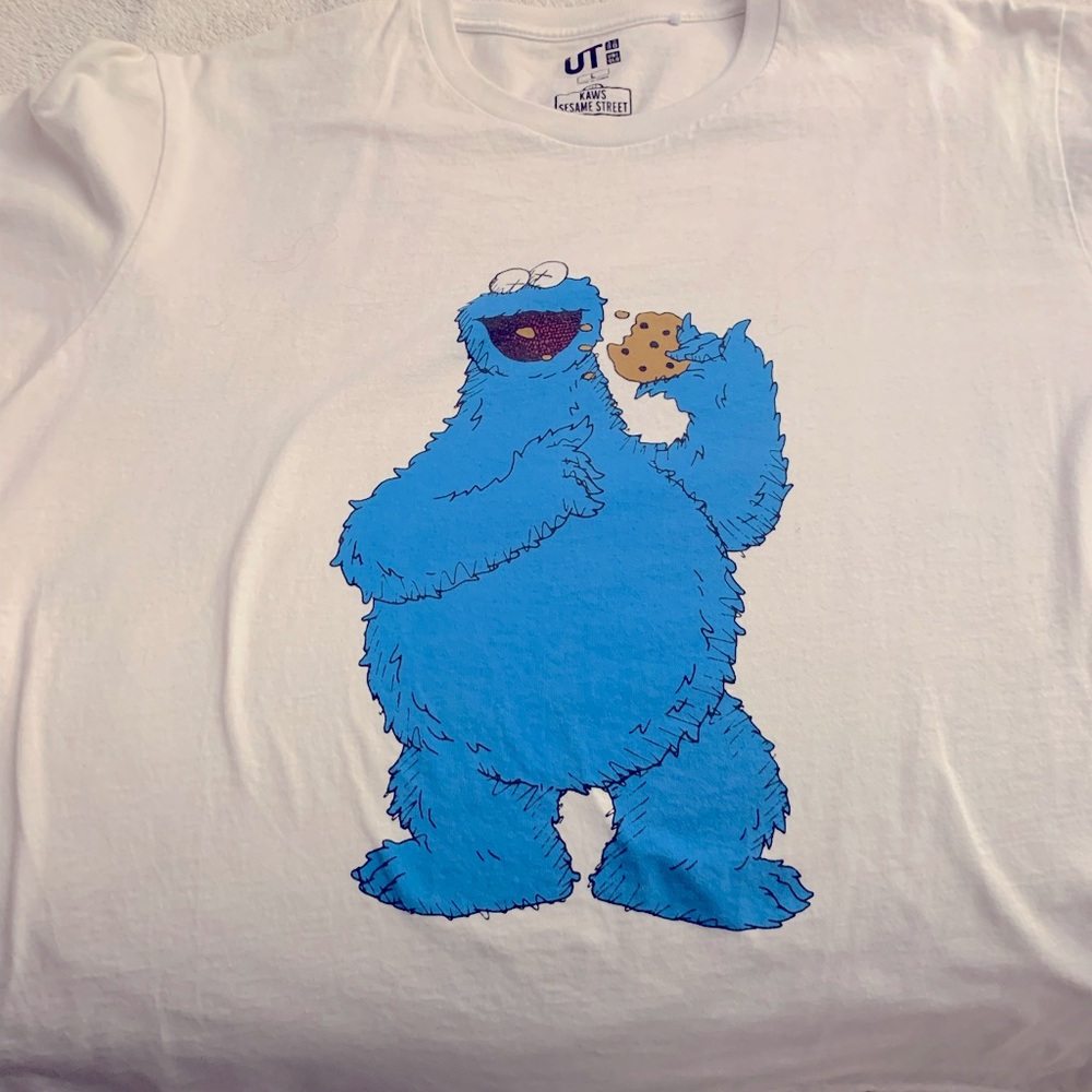 Uniqlo Kaws Sesame Street Cookie Monster